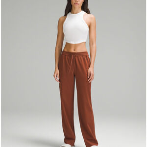 Lululemon Straight-Leg Red Mid-Rise Pant Luxtreme Size S